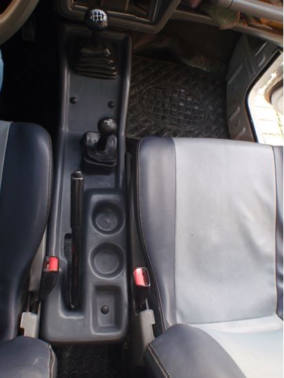Obrázok Suzuki Samurai stredová konzola